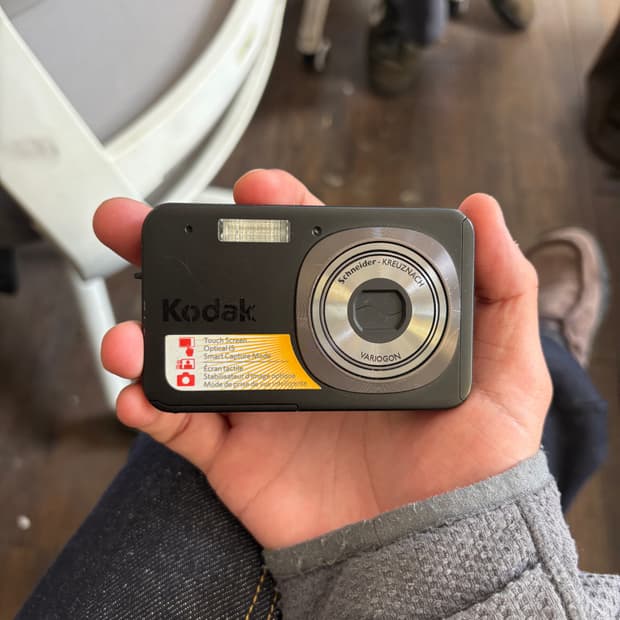 코닥 이지쉐어 v1073 디지털카메라