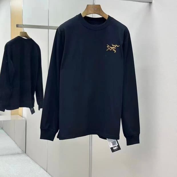 새상품 / 긴팔티 / XXL (약 105~110 사이즈)