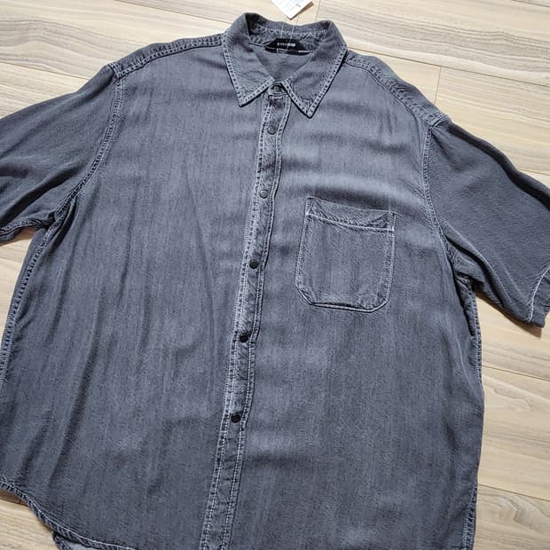 에잇세컨즈반팔데님셔츠L사이즈
