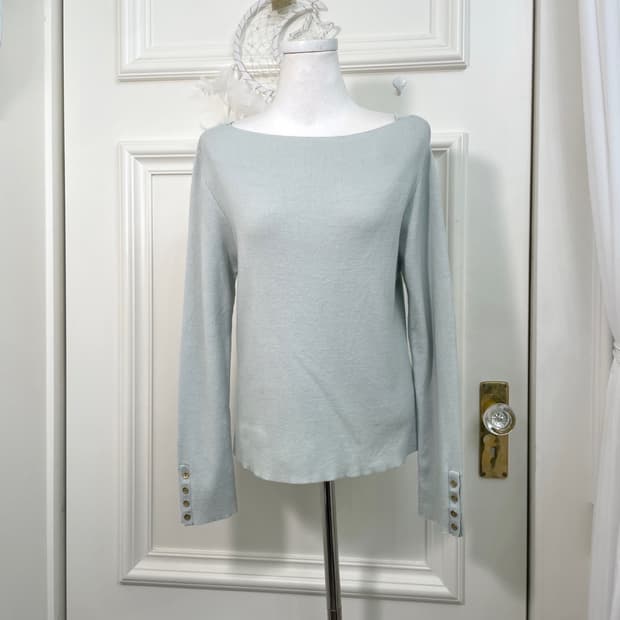 mint sleeve button point boat-neck knit 