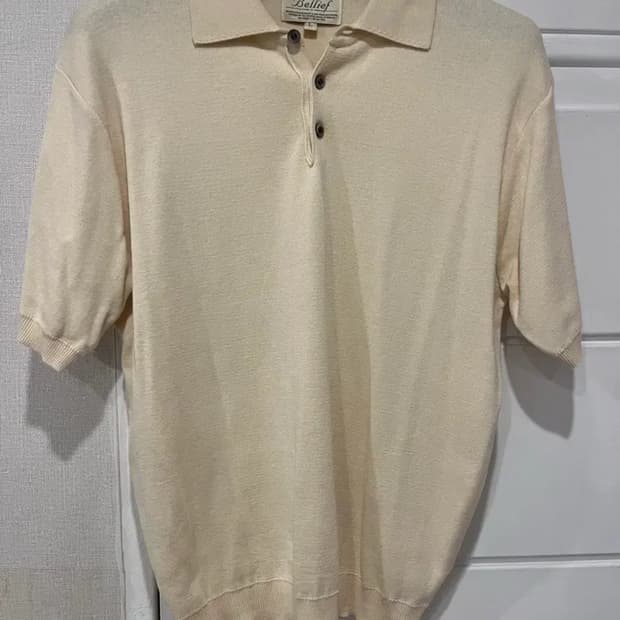 벨리트 반팔카라니트