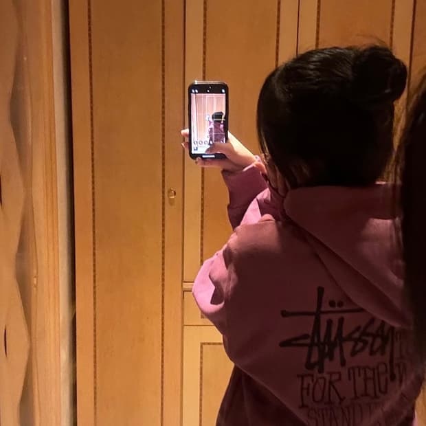 스투시 캘리포니아 그로운 후드티 베리