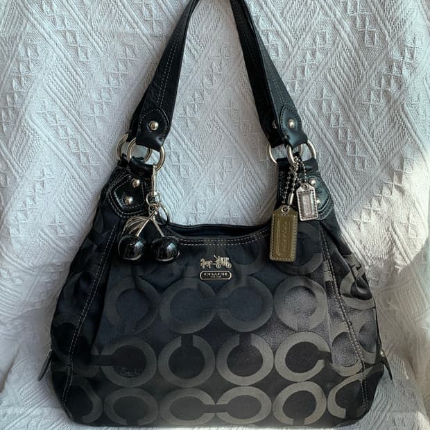 🖤 Coach 올블랙 숄더백