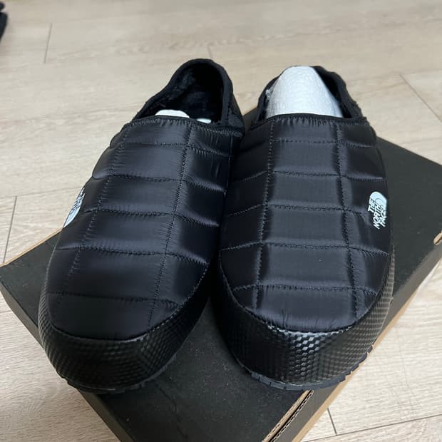 노스페이스 패딩슈즈신발 270