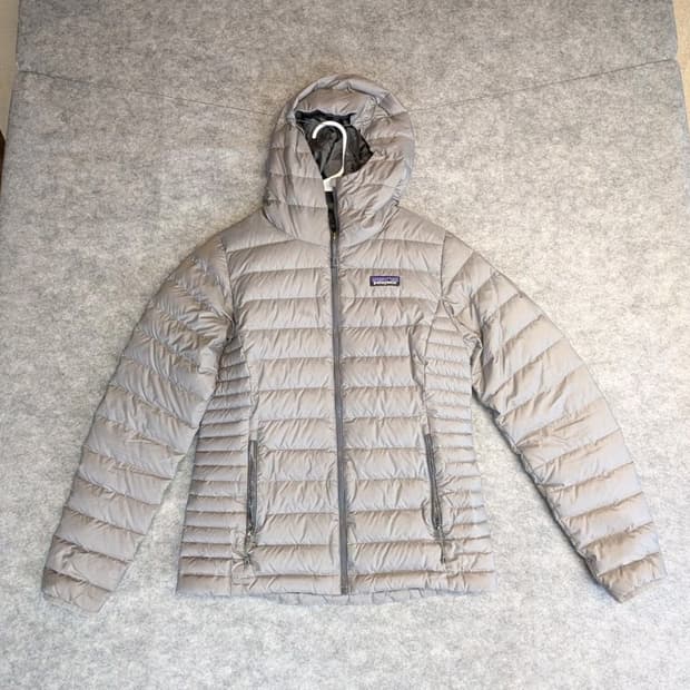 파타고니아 후디 경량패딩 그레이