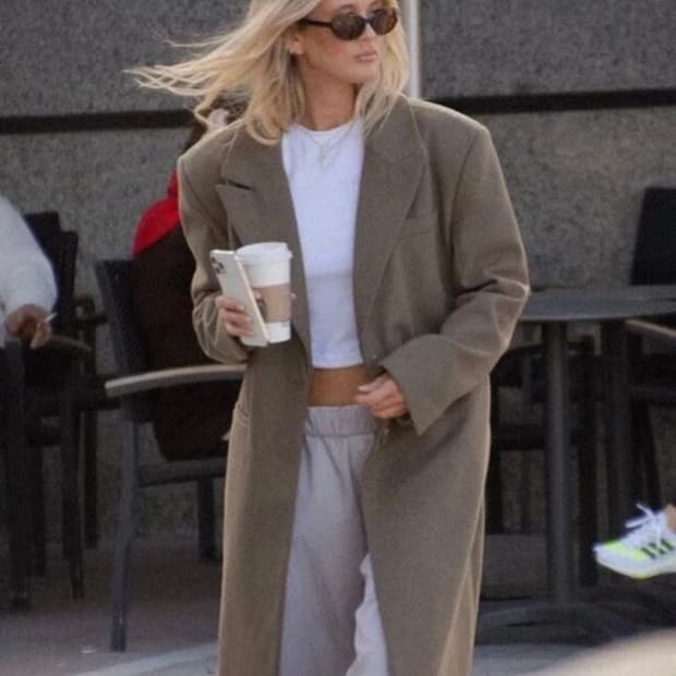 Josefine HJ x NA-KD 울 블레이저 코트