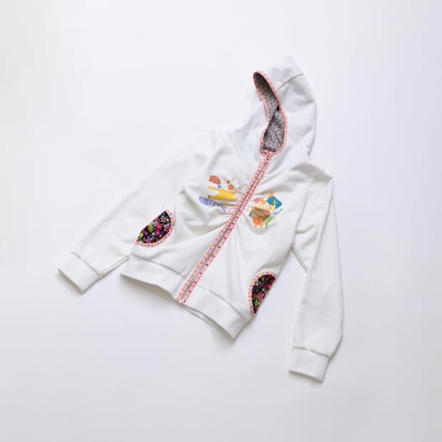 Dirddy BABY SISTER'S HOODIE (WHITE) 