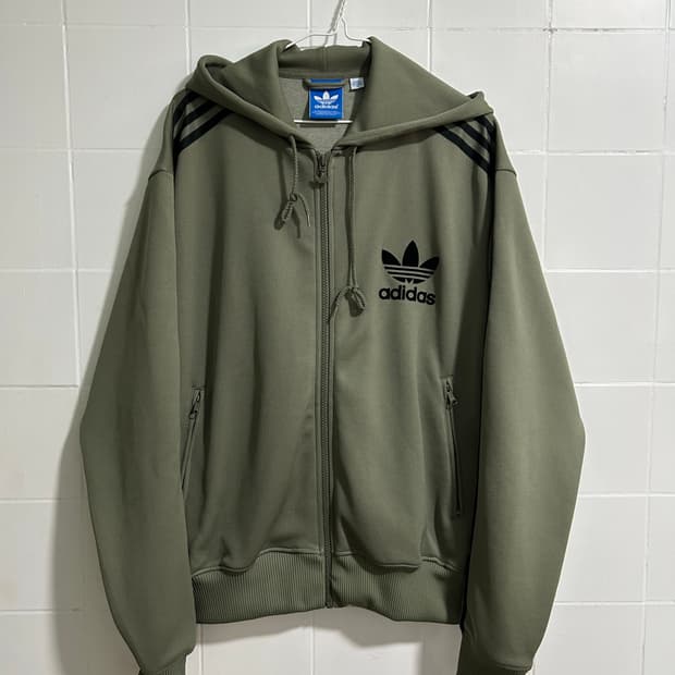 아디다스 카키 후드집업 져지