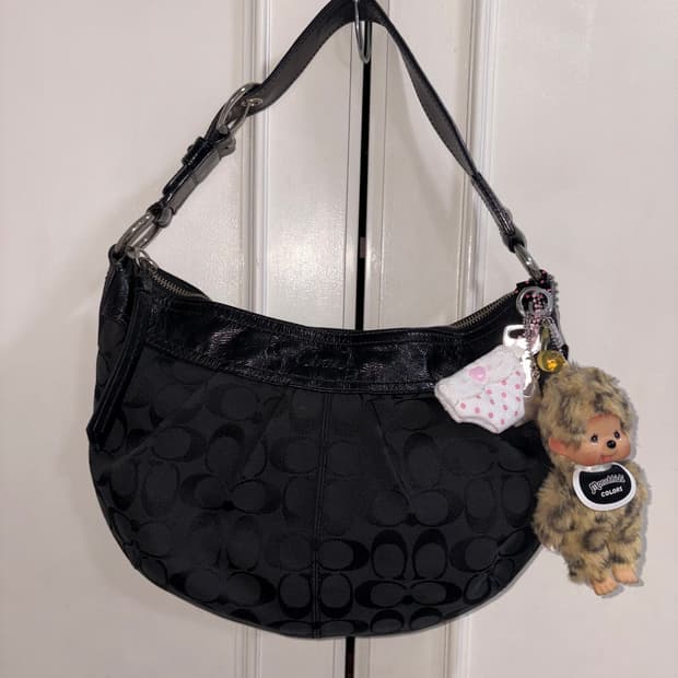 Coach pattern shoulder bag