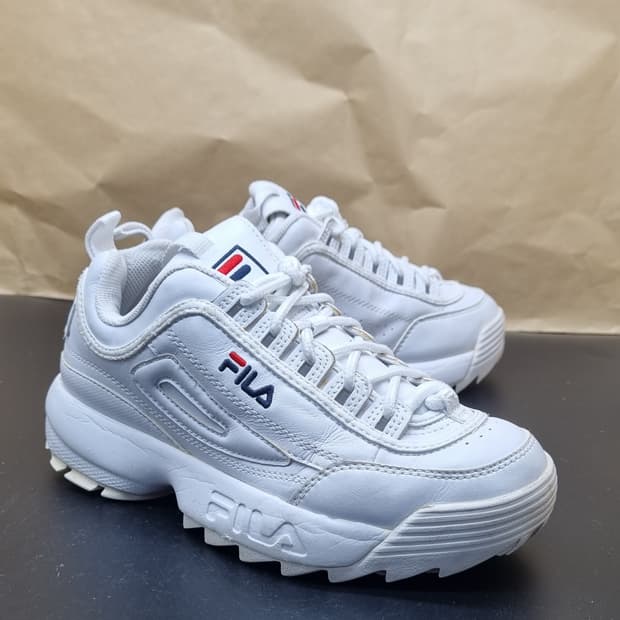 휠라 디스럽터2 여성운동화235 