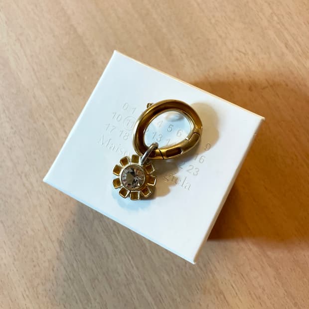 마르지엘라 플라워 펜던트 이어링