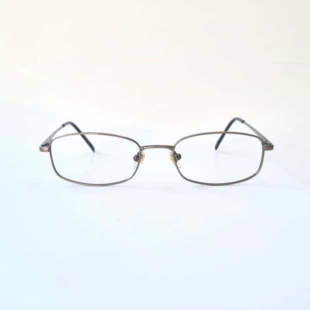 데드스탁 클래식 사각 메탈 안경테 1685