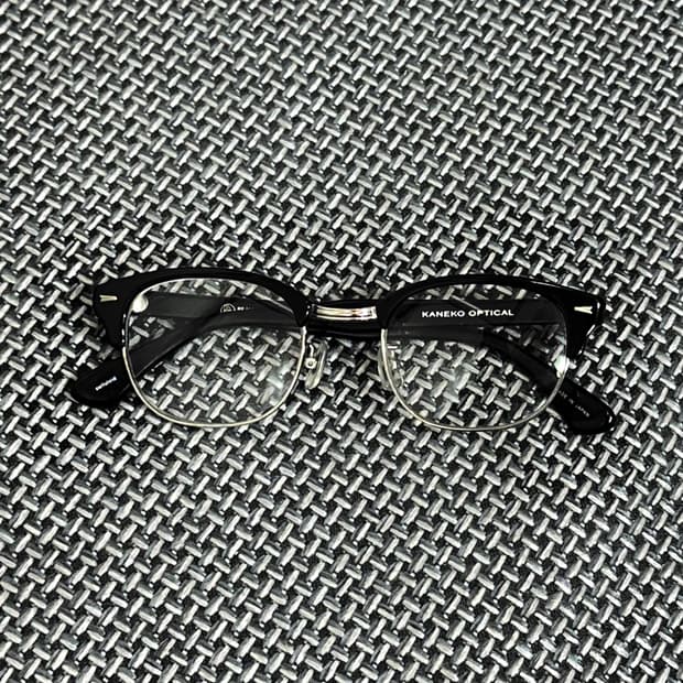 카네코옵티컬 X 뷰티앤유스 안경