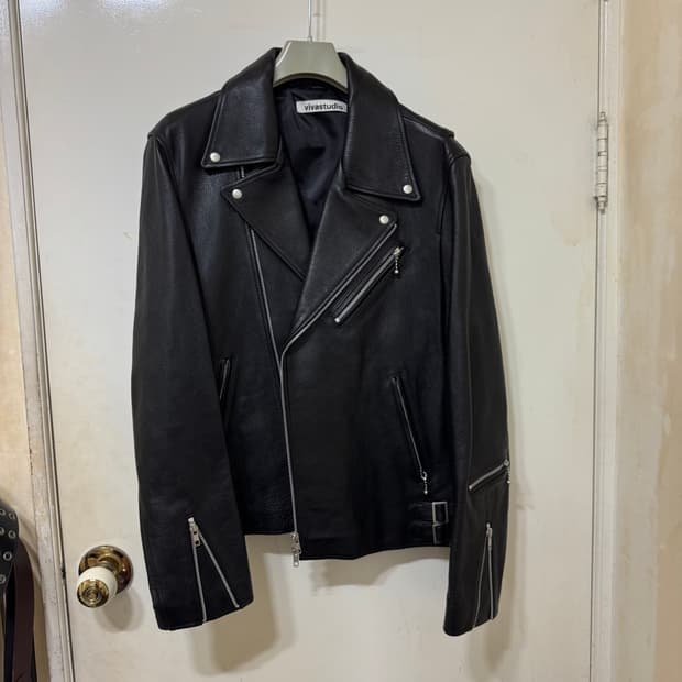 비바스튜디오 가죽 라이더자켓