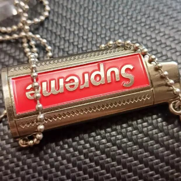 슈프림 메탈 라이터 홀스터