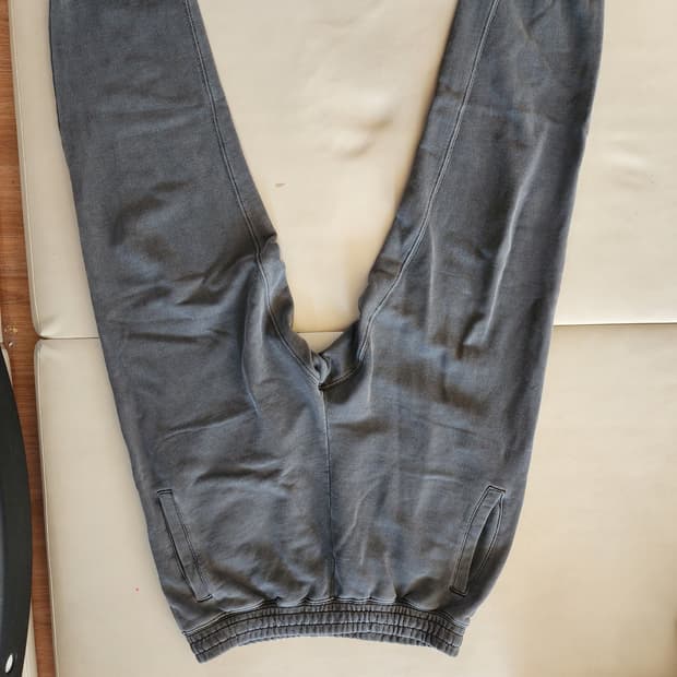 칼하트 넬슨 스웻팬츠 M사이즈