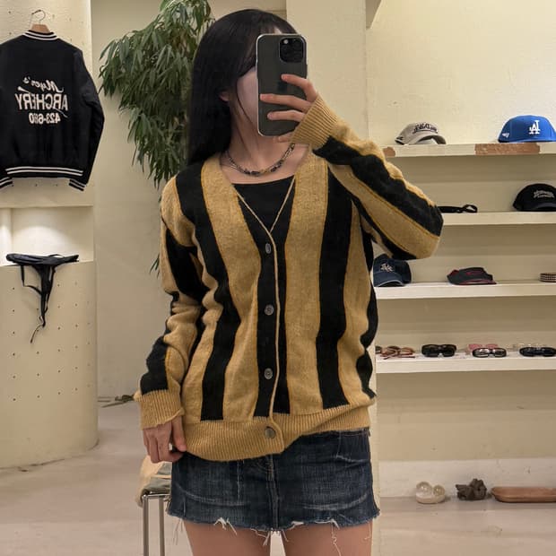 스투시 모헤어 버티컬 스트라이프 가디건 U317