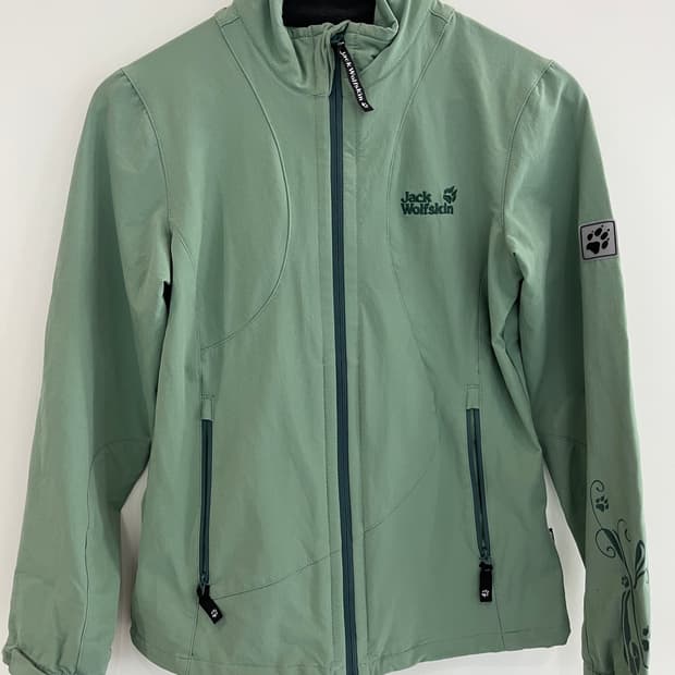 잭울프스킨 자켓