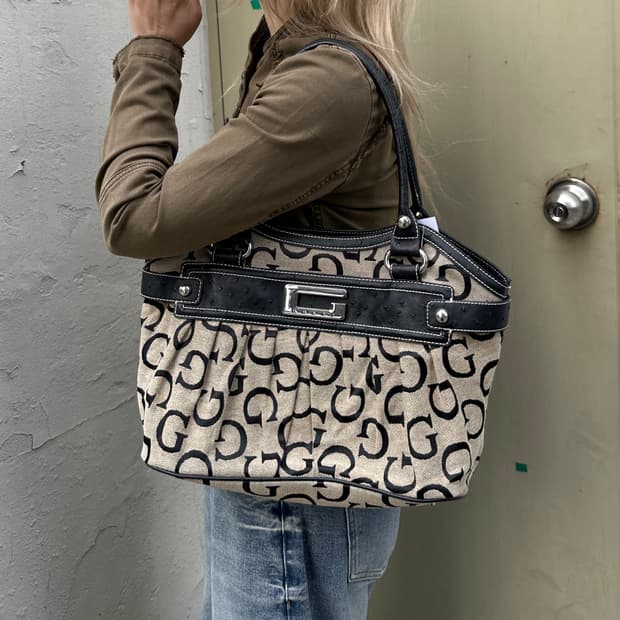 00s 빈틴지 게스 사각 가방