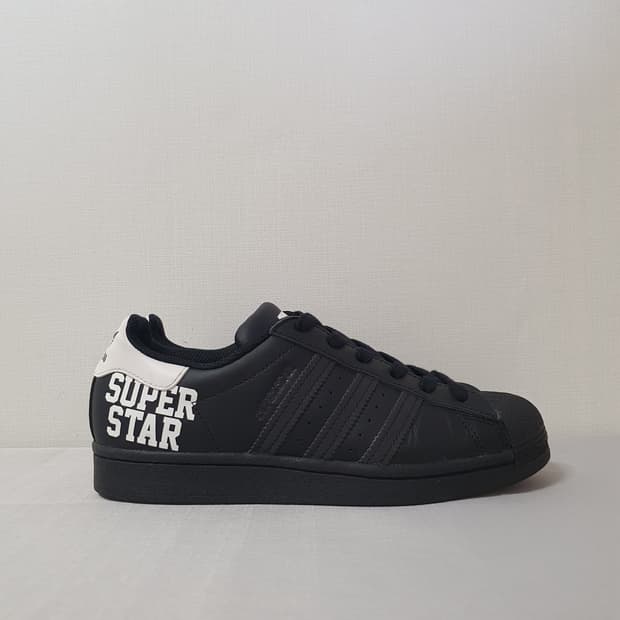 240mm / 아디다스 슈퍼스타 FV Black