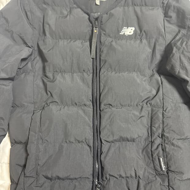 뉴발란스 경량패딩