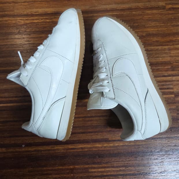 나이키 코르테즈 베이지 가죽 240