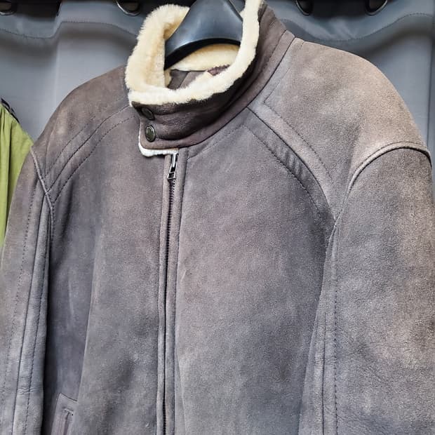 휴고보스 리얼레더 무스탕 