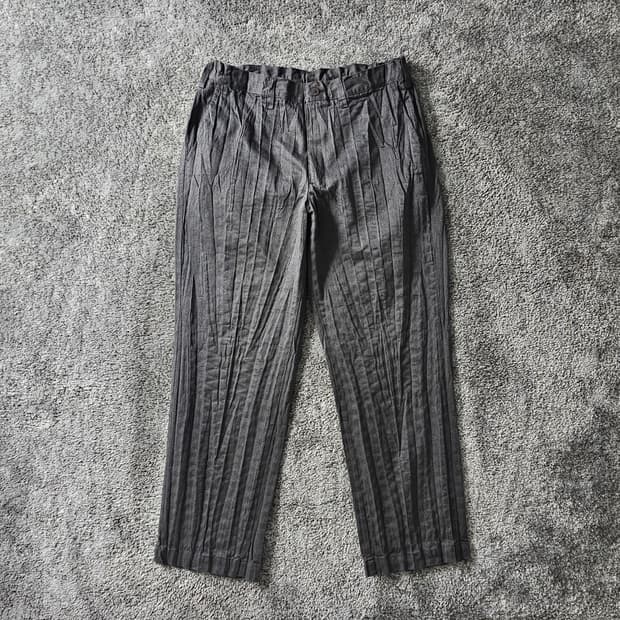 ISSEY MIYAKE MEN 플리츠 팬츠
