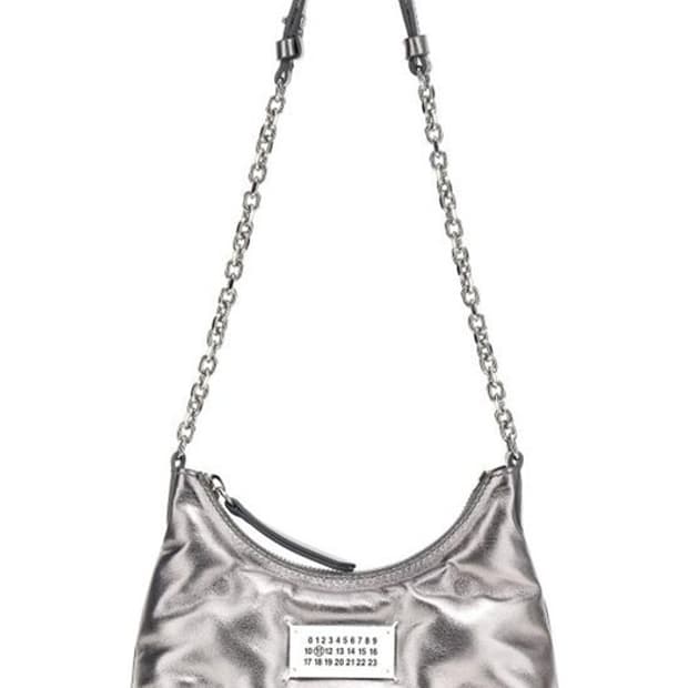 마르지엘라 글램 슬램 호보 마이크로 숄더백 실버