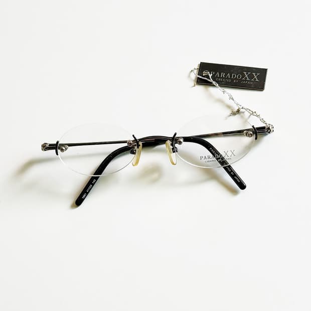 PARADOXX 무테 오벌 메탈 프레임 빈티지 안경