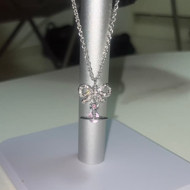 비비안웨스트우드 옥타비에 미니 목걸이 핑크