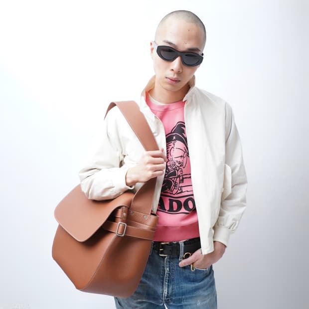 26ss L.HEFNER PINNACLE POSTMAN BAG