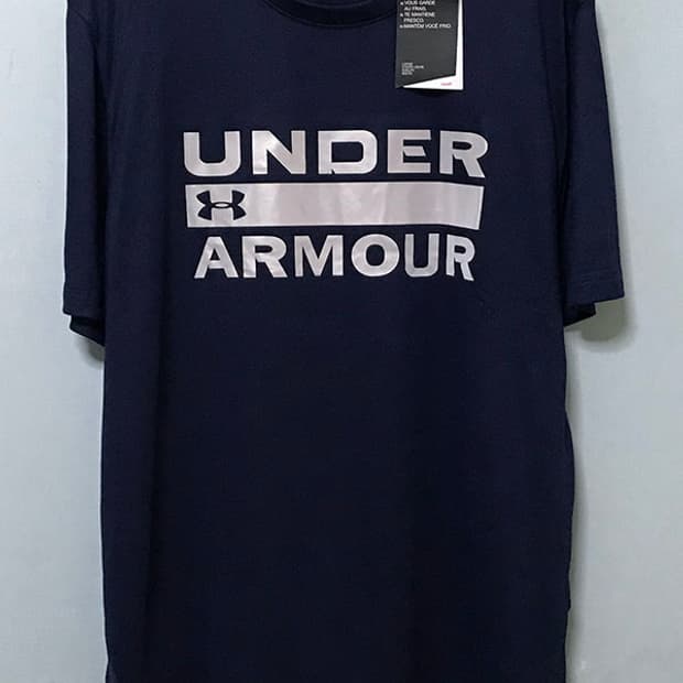 언더아머 남자 스포츠 반팔티셔츠 새상품 냉감 라운드넥 네이비 L 100