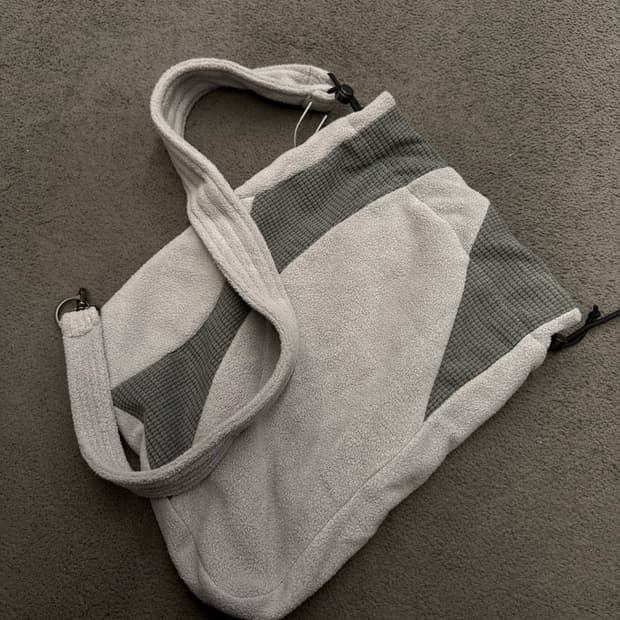 산산기어 플리스 크로스백 처분 