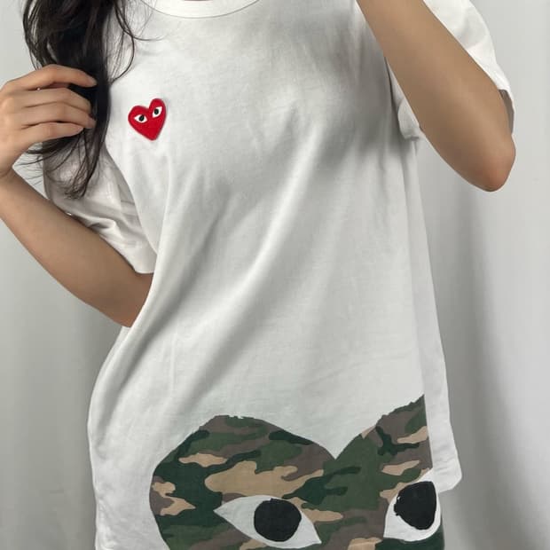 꼼데가르송 카모 하트 화이트 반팔