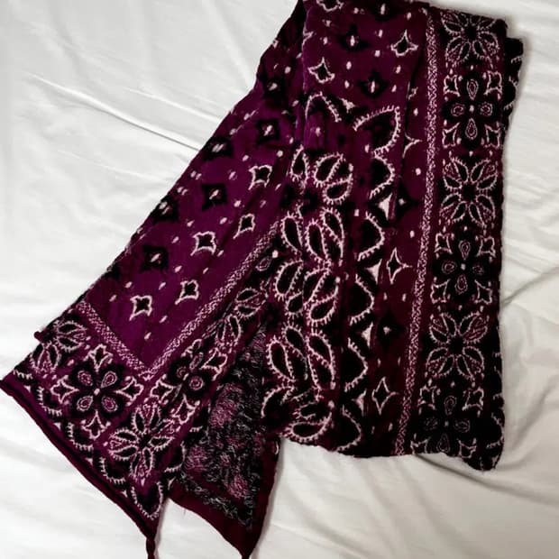 캐피탈 융축 울 반다나 머플러 퍼플 미착용 새제품