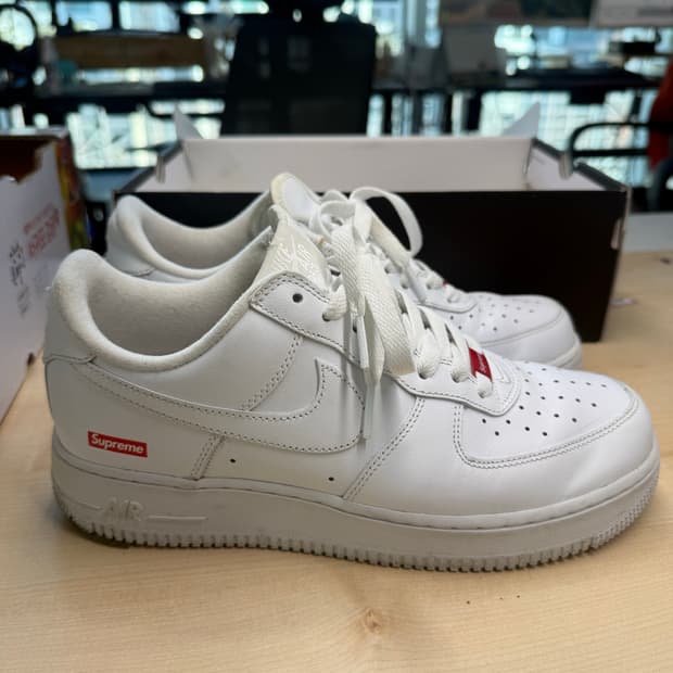 에어포스 슈프림 255