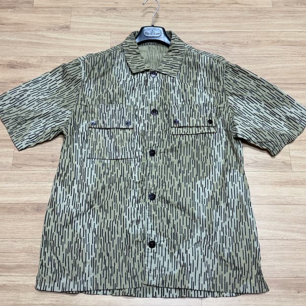 스톤아일랜드 레인카모 반팔 셔츠