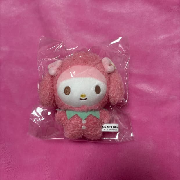 산리오 무뉴구루미 이치고 신문 50주년 팝업 마이멜로디 마스코트