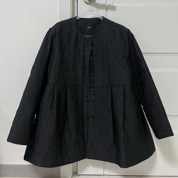 유노이아 자카드 볼륨자켓 (블랙)