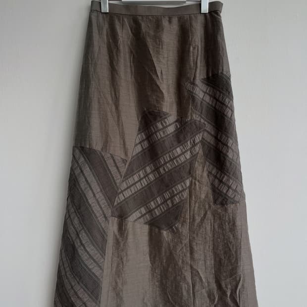 카키브라운 패턴 패치 롱 스커트