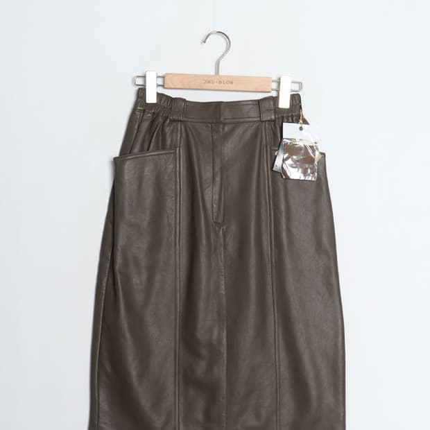 Le Radis FauxLeather Skirt (26~27)