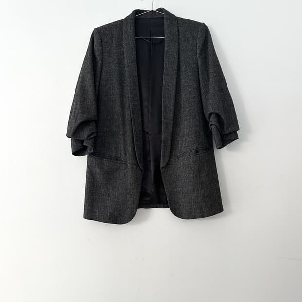 Sleeve pintuck formal jacket / charcoal