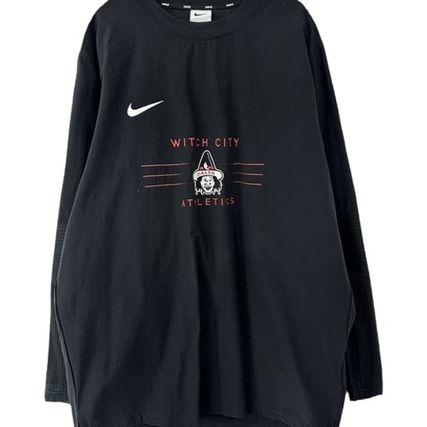 [M] NIKE 나이키 캐릭터 위치시티 나일론 풀오버