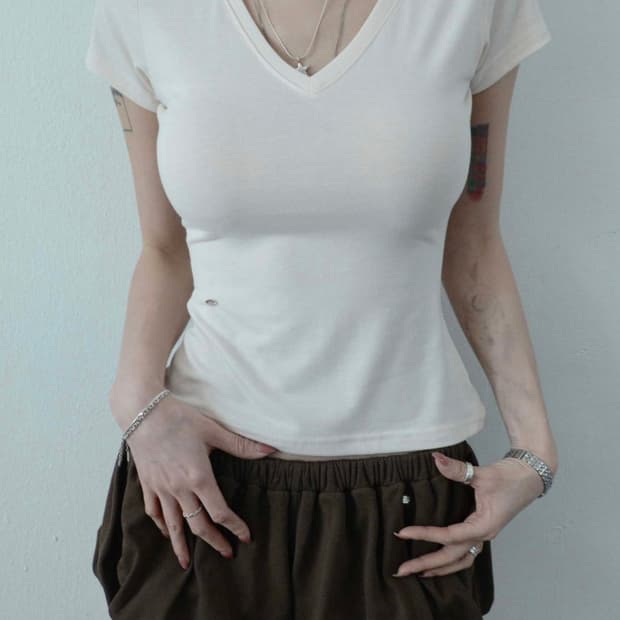 페일제이드 반팔 Bella Basic V Neck T 벨라 티셔츠