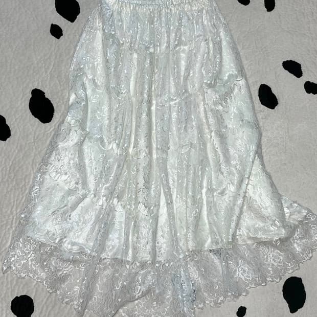 vintage laced long skirt