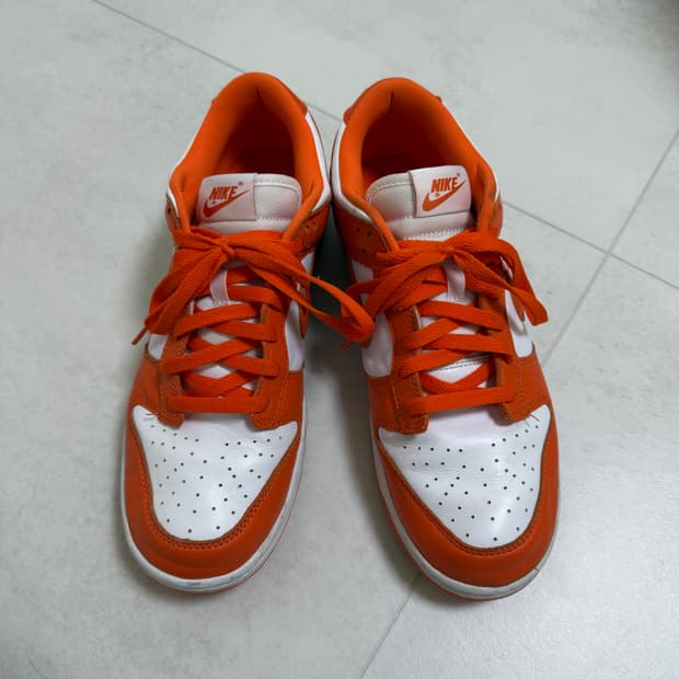 Nike Dunk Low SP Syracuse 2022  size 275