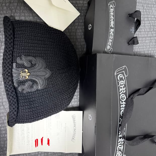 크롬하츠 플레어 패치 참 캐시미어 비니 [ OS ]