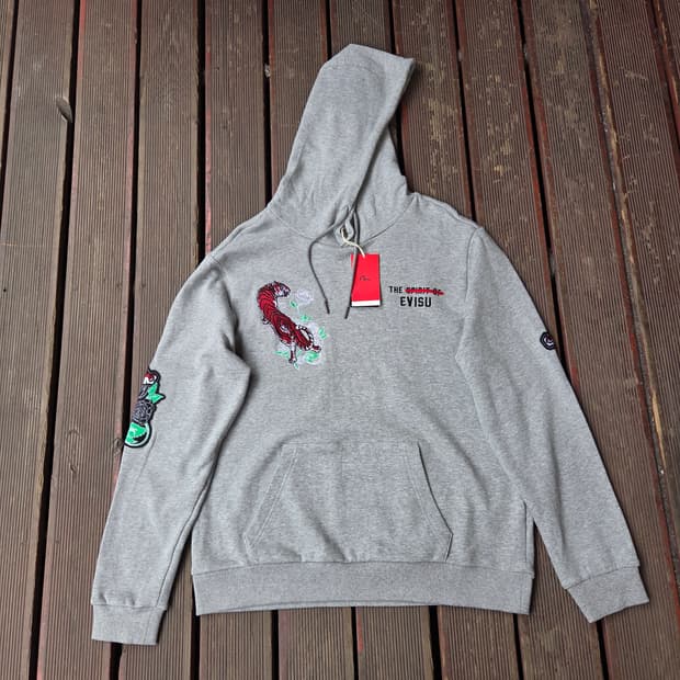 에비수 후드티