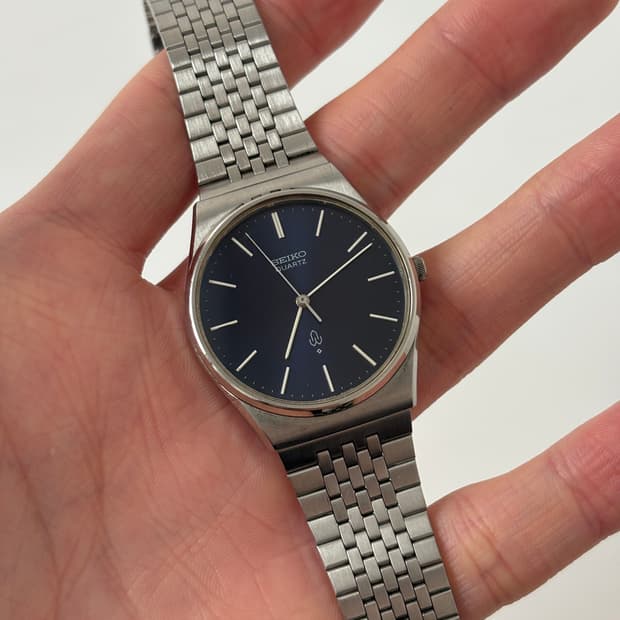 세이코 1970년대 빈티지 시계 SQ 네이비 다이얼 실버 쿼츠 남성